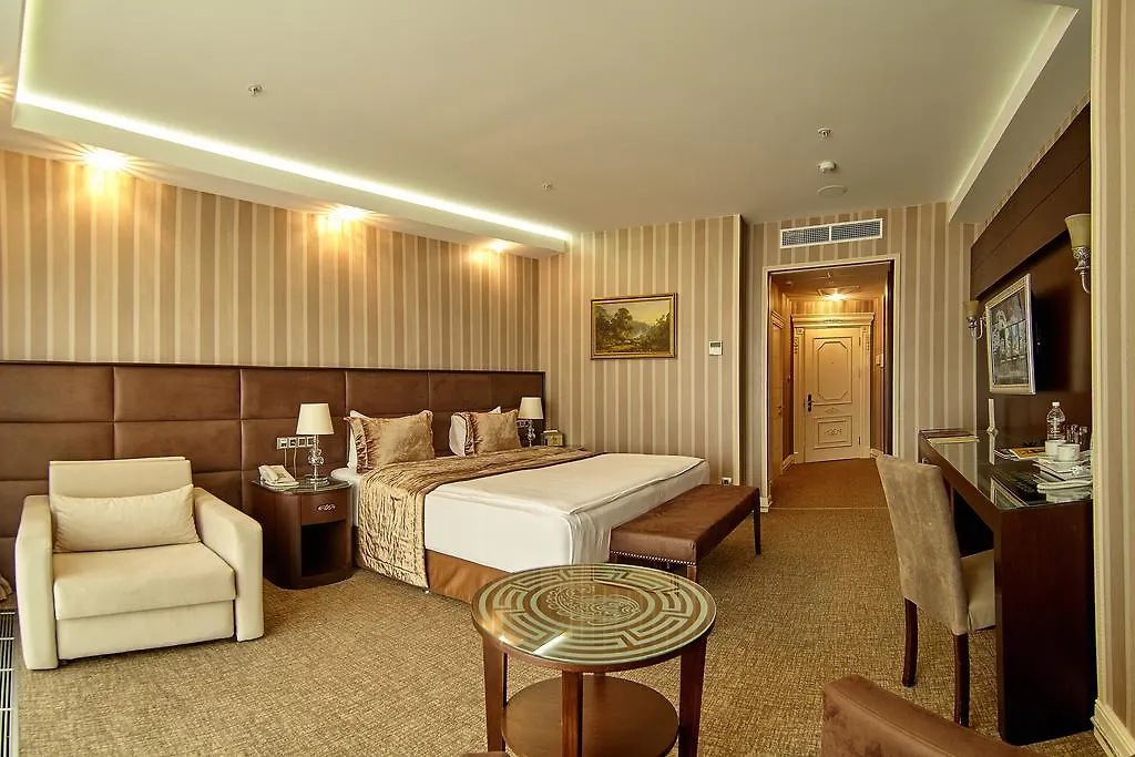 Boutique Hotel Buta Minsk 5*,